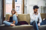 how to tell if my boyfriend is cheating on me, love and romance, 6 obvious signs that your partner isn t interested in marriage, First date