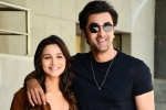 Alia Bhatt updates, Alia Bhatt latest clicks, alia bhatt flaunts her baby bump, Fox star