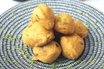 Aloo Pyaaz Pakode, Aloo Pyaaz Pakode snacking, aloo pyaaz pakode recipe and preparation, Snacks