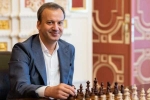 Georgis Makropoulos, world chess head, russian politician arkady dvorkovich crowned world chess head, Arkady dvorkovich