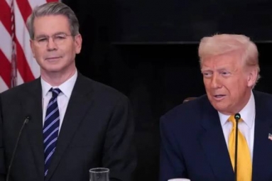 Donald Trump's Aide about India on Russian Oil Waiver