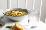 drinking water during a meal tips, drinking water during a meal tips, how drinking water during a meal impacts your digestion, Hydration benefits