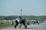 Francois Hollande, Hollande, not involved in choice of indian partners for rafale france, French media