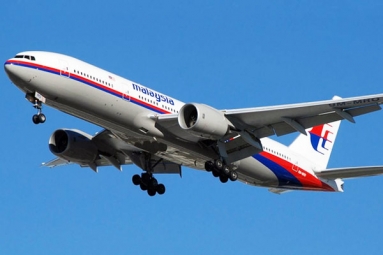 Australian Scientist Claims he has found where Missing MH370 Plane Is Australian Scientist Claims he has found where Missing MH370 Plane Is