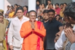 NTR Mahanayakudu movie story, NTR Mahanayakudu movie story, ntr mahanayakudu movie review rating story cast and crew, Vishnu induri
