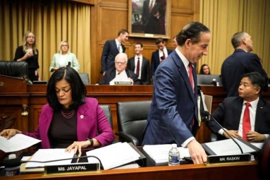 Indian-origin Pramila Jayapal wins Washington open primary!