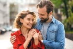 Relationship Tips debate, Relationship Tips debate, special signs that tell if a man is into you, Tips for women
