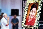 narendra modi about sushma swaraj, Narendra Modi paying tribute to sushma swaraj, sushma swaraj transformed mea narendra modi, Shiv sena