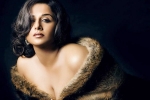 Vidya Balan latest, Vidya Balan super hot, vidya balan turns ultra sensuous, Kahaani