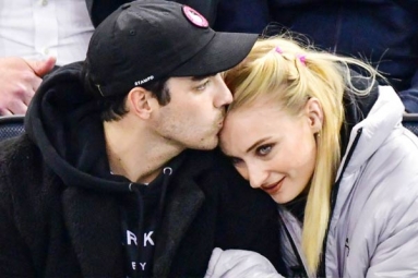 Joe Jonas and Sophie Turner Get Married in a Private Ceremony in Las Vegas Joe Jonas and Sophie Turner Get Married in a Private Ceremony in Las Vegas