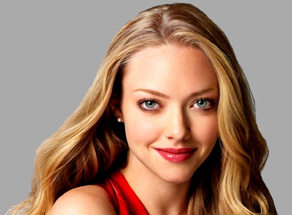 Amanda Seyfried becomes the new face of Givenchy fragrances