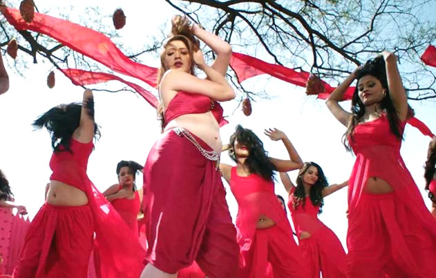 /media/k2/galleries/64213/Julie-2-Movie-Stills-06